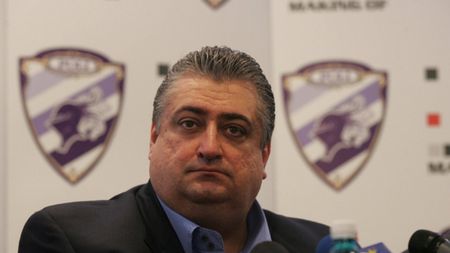 "Liga e o aventură pentru Poli,** să ne vedem lungul nasului!"