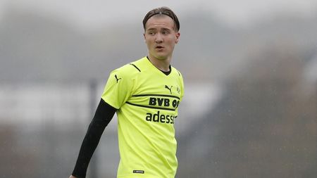 Cine este Julian Rijkhoff, noul copil minune al Borussiei Dortmund, care este deja comparat cu Robert Lewandowski!