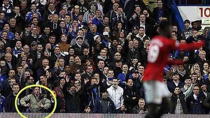 Chelsea speră să scape mai ieftin după această decizie!** Fanul rasist de la meciul cu United, "vânat" de conducerea clubului favorit