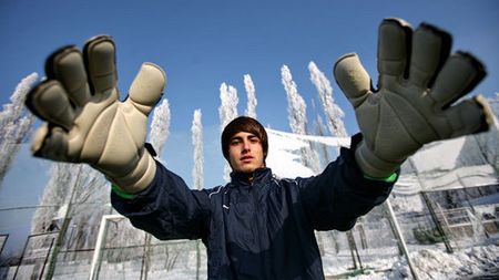 Cojocaru habar n-avea că este urmărit de Liverpool!** "Cormoranii" au fost impresionați de încă un portar din Liga I