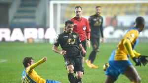 Unii spre play-off, alții spre "B". Petrolul - ASA 0-1. Gorobsov a marcat singurul gol, gazdele au terminat meciul în nouă oameni