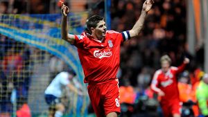 Gerrard: "Sunt disperat să câștig titlul** în Premier League"