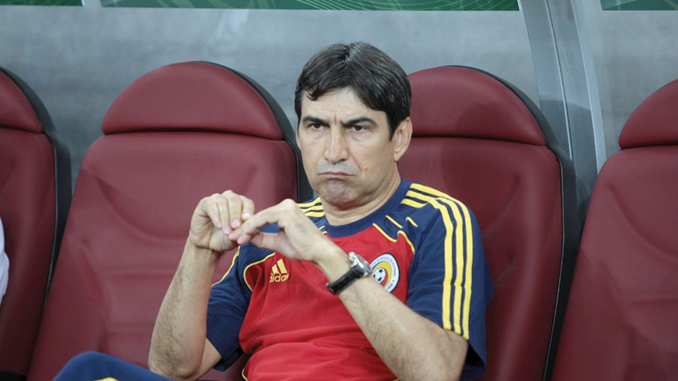 Pițurcă a convocat zece stranieri pentru amicalul cu Trinidad Tobago! Stoian, "surpriza" selecționerului