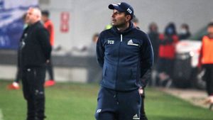 Eugen Trică, euforic după ce FC U Craiova a promovat în Liga 1: „Lumea și-a dat seama că am făcut o treabă bună!”