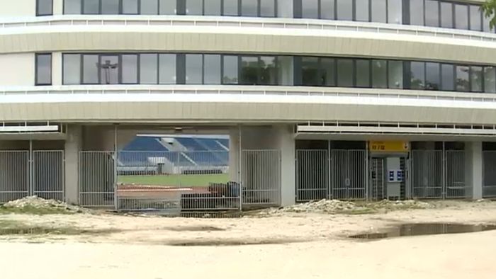 Stadionul neterminat din Tg. Jiu, inclus în bilanțul Vioricăi Dăncilă la capitolul realizări