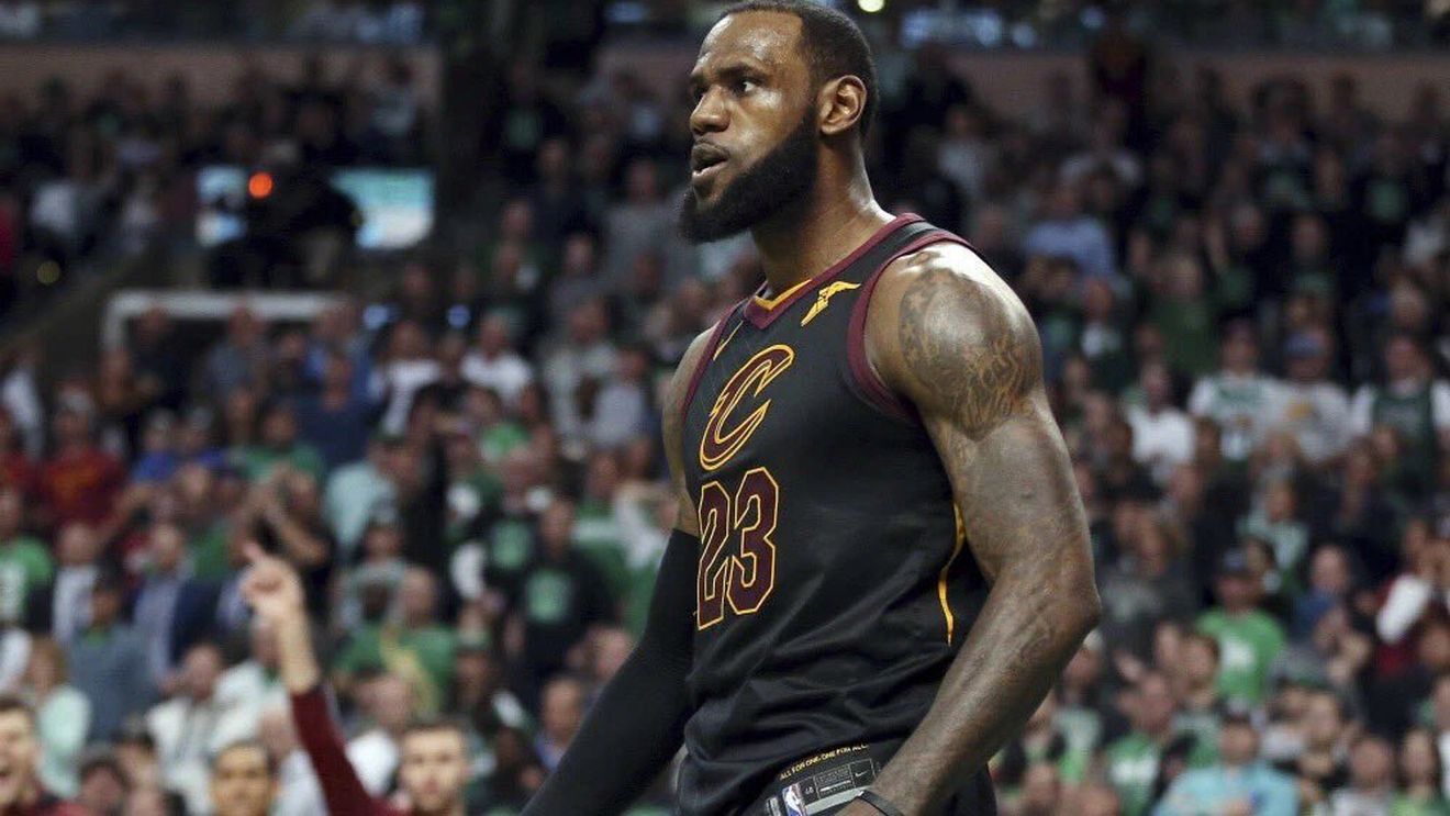 LeBron James a devenit liber de contract! Suma uriașă pe care a refuzat-o vedeta din NBA