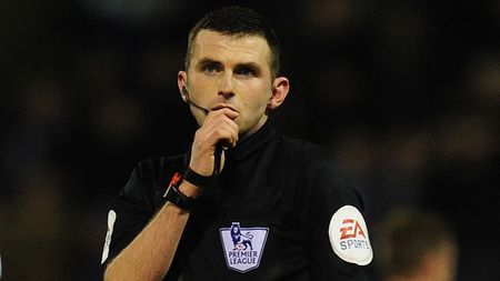 Michael Oliver va arbitra Steaua - Dinamo Kiev