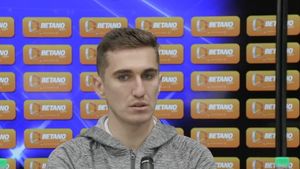 Bogdan Vătăjelu, înainte de reluarea Ligii 1: ”Vrem să ne batem la titlu!”. Ce spune despre concurenţa pe post cu Bancu