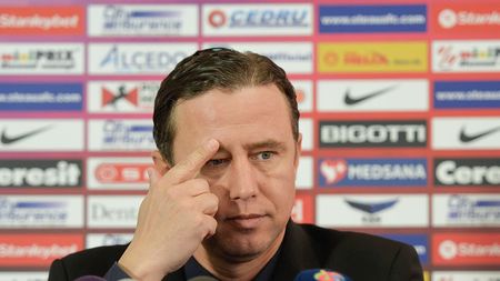 Guilherme nu mai intră în vederile Stelei. Reghecampf: "L-am luat pe Toșca, suntem acoperiți pe stânga. Mai vrem un fundaș central"