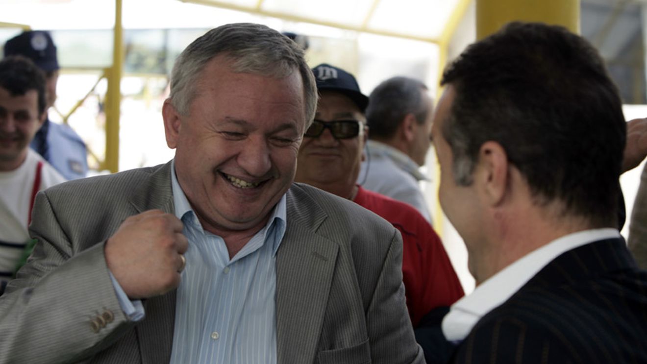 "Becali poate spune că dă 100.000 â‚¬ pe o oaie, **nu pentru premiere"