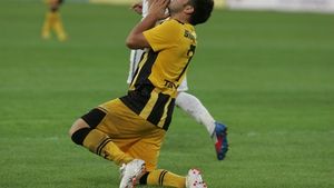 Iulian Popa, exilat de FC Brașov: "Am fost trimis să mă antrenez în condiții improprii. Salariul mi-e neplătit de aproape patru luni"