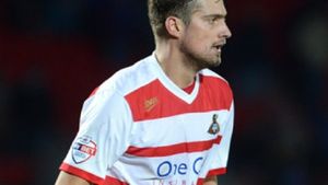 S-a bătut sau nu? Doncaster a reacționat oficial pentru ProSport după ce Tamaș a fost acuzat că a făcut scandal în club: "E sub investigație. Managerul va decide"