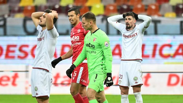 Daniel Niculae, mesaje necruțătoare despre echipa lui Bergodi și despre arbitraj, după Dinamo - Rapid 1-2: „Nu am jucat deloc bine, adversara ne-a fost net superioară în multe momente! Era viciere de rezultat dacă nu băteam”
