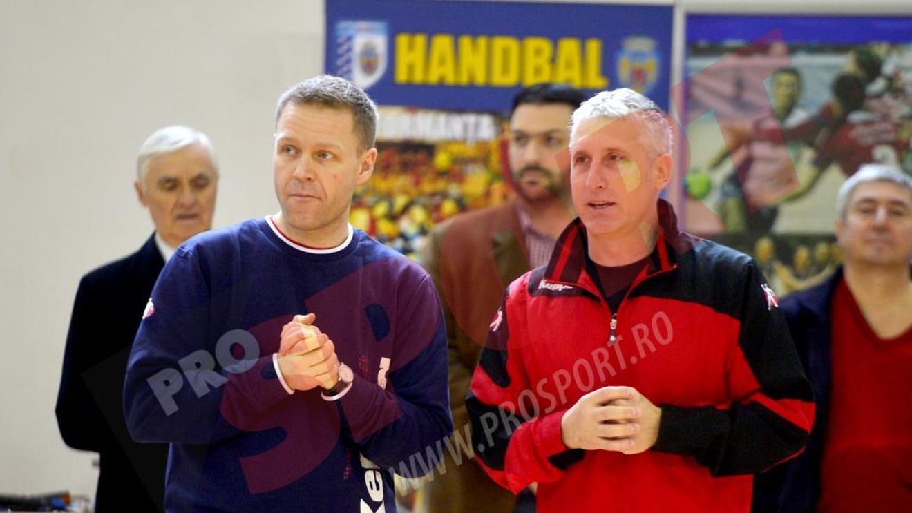 Vestergaard: "Nu am vorbit cu domnul Dedu despre echipa națională a României" FOTO: Danezul, prezent la evenimentul "Handbal pentru copii și juniori la CSM București"