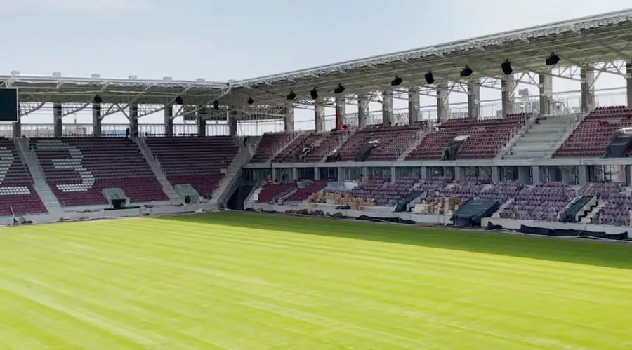 Rapid va evolua pe o adevărată ”bijuterie”