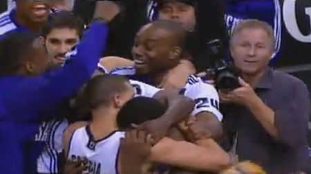 VIDEO Final interzis cardiacilor!** Soarta unui meci a fost întoarsă de două ori în 5 secunde