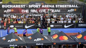 CSU Pitești și Știința București, victorii la Sport Arena Streetball! Cântărețul Speak a jucat baschet alături de cei mai mici sportivi | SPECIAL
