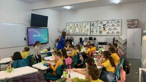 Nu vom mai avea tineri suraponderali? Materie nouă la clasa a 1-a și a 2-a! S-a publicat în Monitorul Oficial