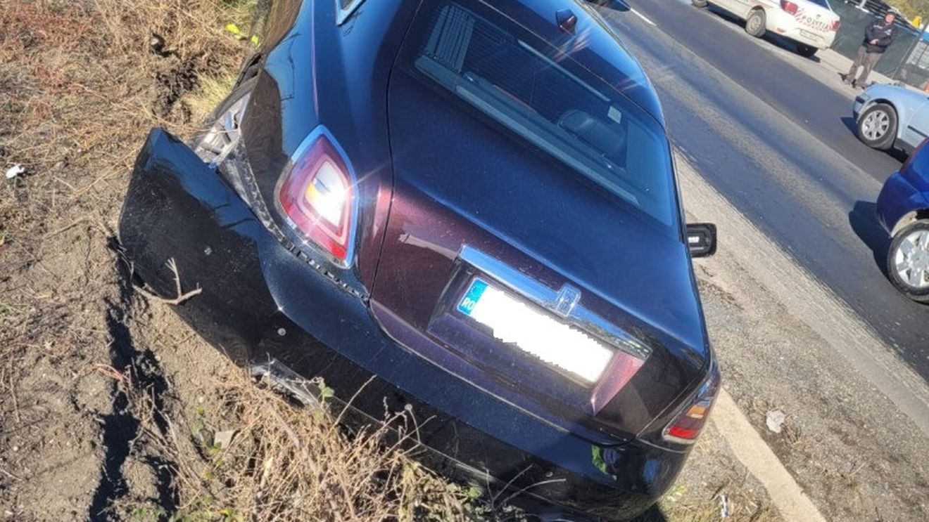 Gigi Becali și-a făcut praf Rolls-Royce-ul de 500.000 de euro. Imaginile fac înconjurul României: cum a ajuns în câmp "tancul" patronului FCSB