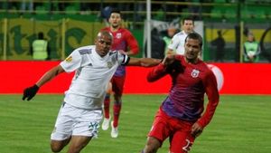 Porumboiu îl dă pe "mute" pe Gigi Becali înaintea meciului direct:** "Noi, patronii ar trebui să nu vorbim deloc!"