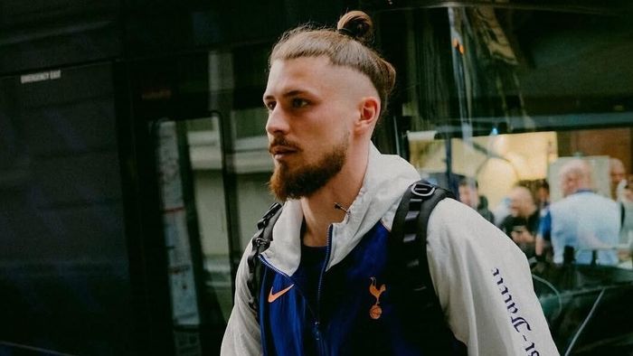 Radu Drăgușin, oferit unui gigant al Europei! Românul face parte dintr-un plan uriaș de transferuri