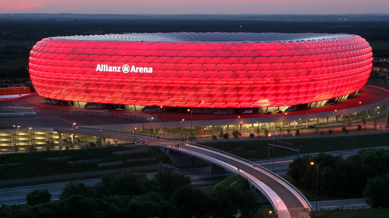 Allianz Arena va avea o capacitate de 75.000 de locuri