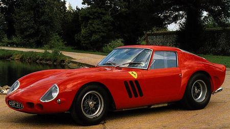 Nici dacă ar pune ban pe ban, fotbaliștii din Liga I nu și-ar permite acest Ferrari!** Așa arată cea mai scumpă mașină din istoria automobilismului