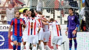Fost jucător de Liga Campionilor, de 11 ani antrenor în Liga a 3-a, s-a apucat de taximetrie! Culisele deciziei. EXCLUSIV