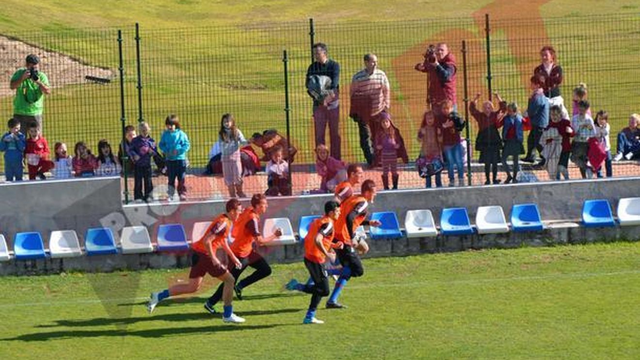 Steaua țintește o nouă mutare:** "E fotbalist, nu jucător de fotbal!" Anunțul făcut de Reghe: