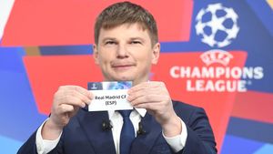 Marius Mitran speculează după gafa uriașă făcută de UEFA la tragerea la sorți a optimilor Champions League. „După Superligă, i se întâmplă tocmai lui Florentino Perez” | VIDEO EXCLUSIV ProSport LIVE