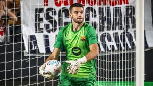 Așa ceva se vede o dată la 1000 de meciuri ale catalanilor. Barcelona a luat gol de la peste 40 de metri după gafa portarului Joan Garcia