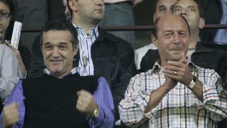 "Becali a fost arestat pentru a se distrage atenția opiniei publice de la scandalurile familiei Băsescu!"**