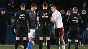 Cine va fi arbitrul Supercupei dintre FCSB şi CFR Cluj