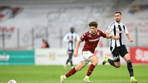 Rapid, decizie finală în privința lui Rareș Pop! Ce se întâmplă cu jucătorul dorit de U Cluj