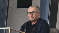 Dan Petrescu, tot mai aproape de FCSB?! Giovanni Becali dă vestea neașteptată: „Ar accepta să vină!”