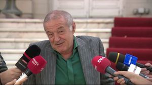 Gigi Becali s-a lămurit și cu Florin Tănase, după Sepsi – FCSB 0-1. Patronul FCSB i-a decis soarta de acum încolo: „Trebuie pian, taca, taca, taca, să se audă la ureche frumos”