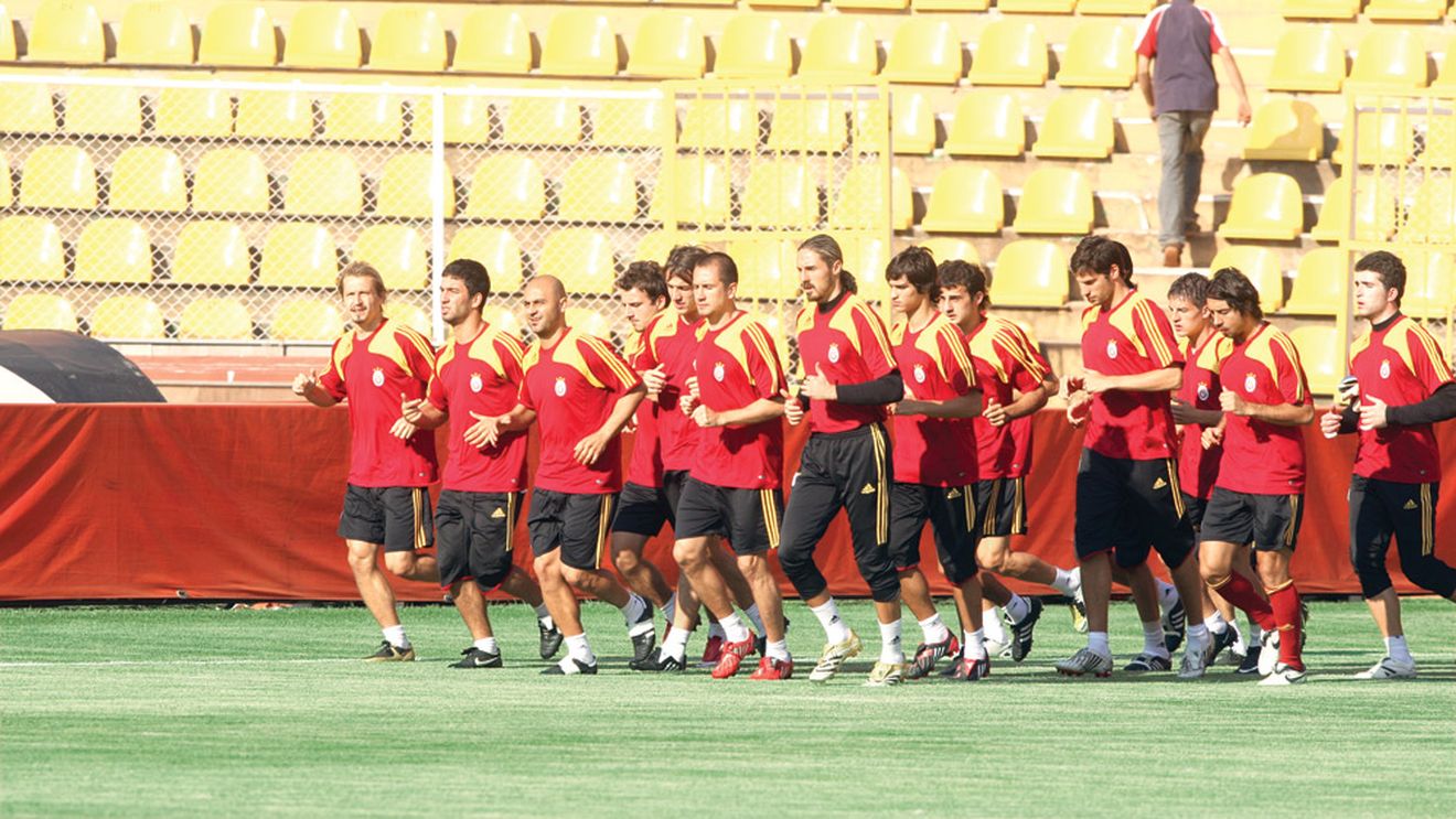 Cu cine joacă Galata în partida de la București ?