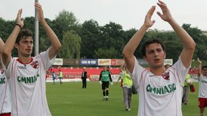 Câini adevărați!** "Zicu și Tamaș au acceptat înjumătățirea contractele! Sunt caractere adevărate!"