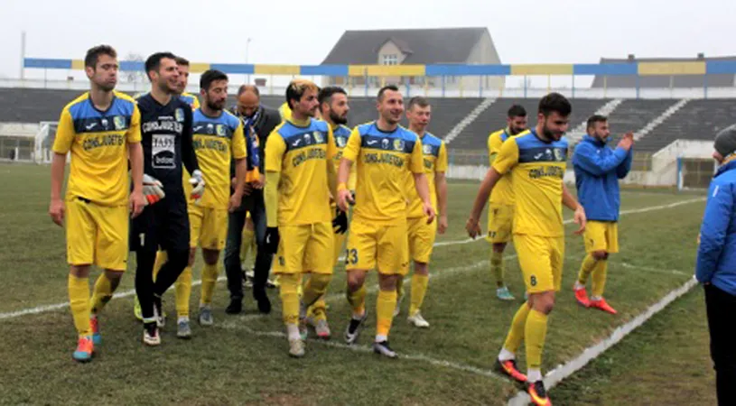 Olimpia le-a reziliat contractele celor doi jucători care nu au vrut să fie rezerve cu Chindia și care au fost lăsați la Târgoviște.** S-a discutat și despre demiterea lui Andone