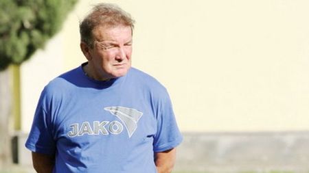 În numele fiului! Uhrin senior, noul antrenor al CFR-ului!