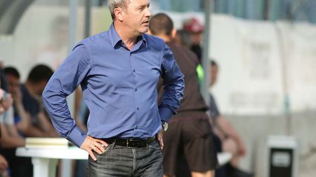 Mega-proiectul de la Petrolul dă INSOMNII :)** Rednic: "Eu vara nu dorm!" VIDEO 'Puriul' cântă hitul verii