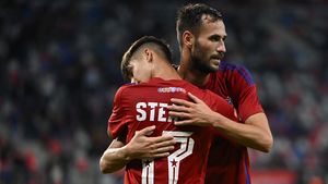 Jucătorul luat de Dinamo de la Steaua n-a rămas la ”câini”. A fost prezentat de o favorită la promovarea din Liga 2: ”Este un fiu al Banatului”