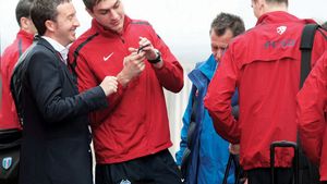 Haosul ascuns de ochii lui Becali!** Jucătorii își fac de cap cu acordul omului adus să fie mână de fier! Reghe riscă să aibă soarta lui Cîrțu, Lăcătuș sau Levi