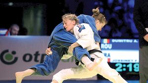 Alina Dumitru intră în focurile preliminariilor