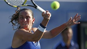 "E o decizie la care mă gândesc de mult timp". Se retrage la 34 de ani după o carieră ca un montagne-russe. Vicecampioană la US Open în 2015, italianca a urcat până pe 7 WTA în 2016 