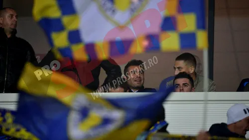 FOTO - Mutu, în tribunele stadionului din Ploiești