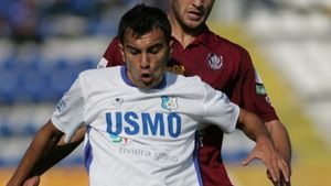 "AEK va rezilia contractul dacă nu vine cartea verde"