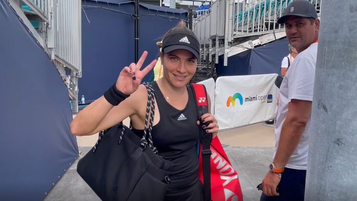 Gabriela Ruse a reușit prima victorie din carieră la Miami, în ciuda problemelor de sănătate: „Vin după pneumonie!" O fostă campioană din WTA i-a făcut galerie româncei | VIDEO EXCLUSIV PROSPORT