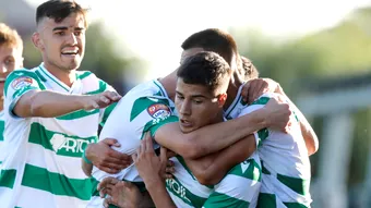 CSC Dumbrăvița și-a luat revanșa în fața FC Bihor în Cupa României și merge din nou în grupe. Florin Fabian i-a dedicat victoria soției, iar Erik Lincar s-a plâns de teren!