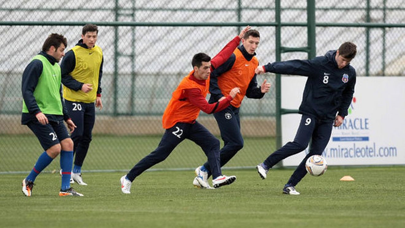 Latovlevici, o mare pierdere pentru Steaua?** "Este mult mai bun pe partea defensivă decât Pârvulescu"